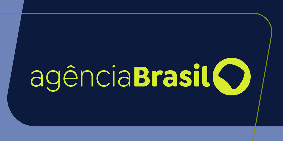 bombeiros-procuram-por-tres-desaparecidos-apos-naufragio-no-rio