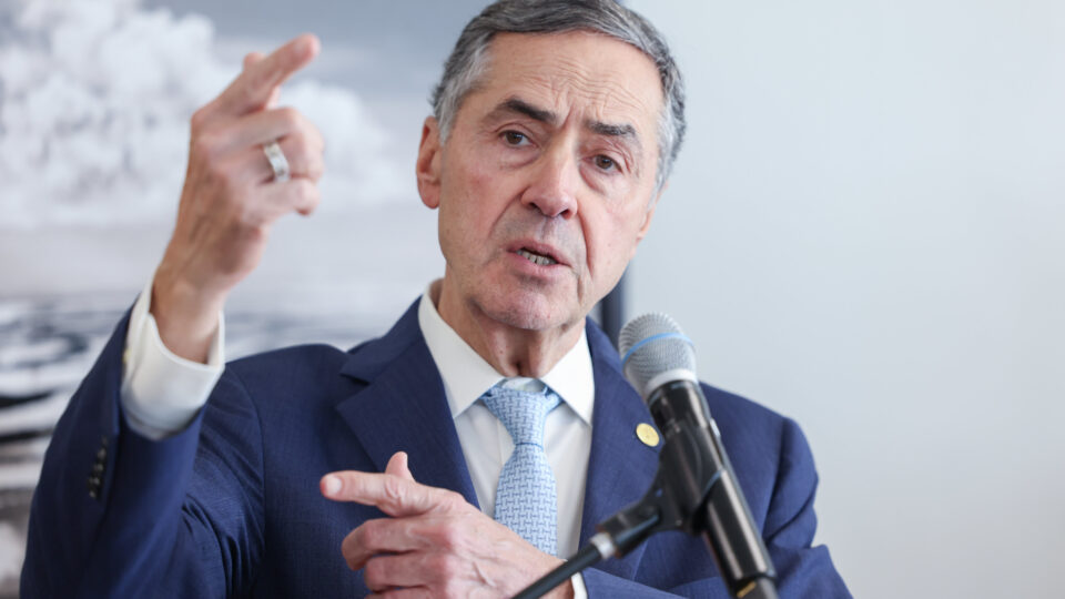 barroso-contra-a-the-economist