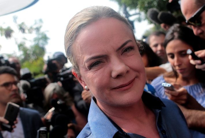 gleisi-critica-projeto-por-anistia-aos-condenados-pelo-8-de-janeiro:-‘afronta-ao-judiciario’