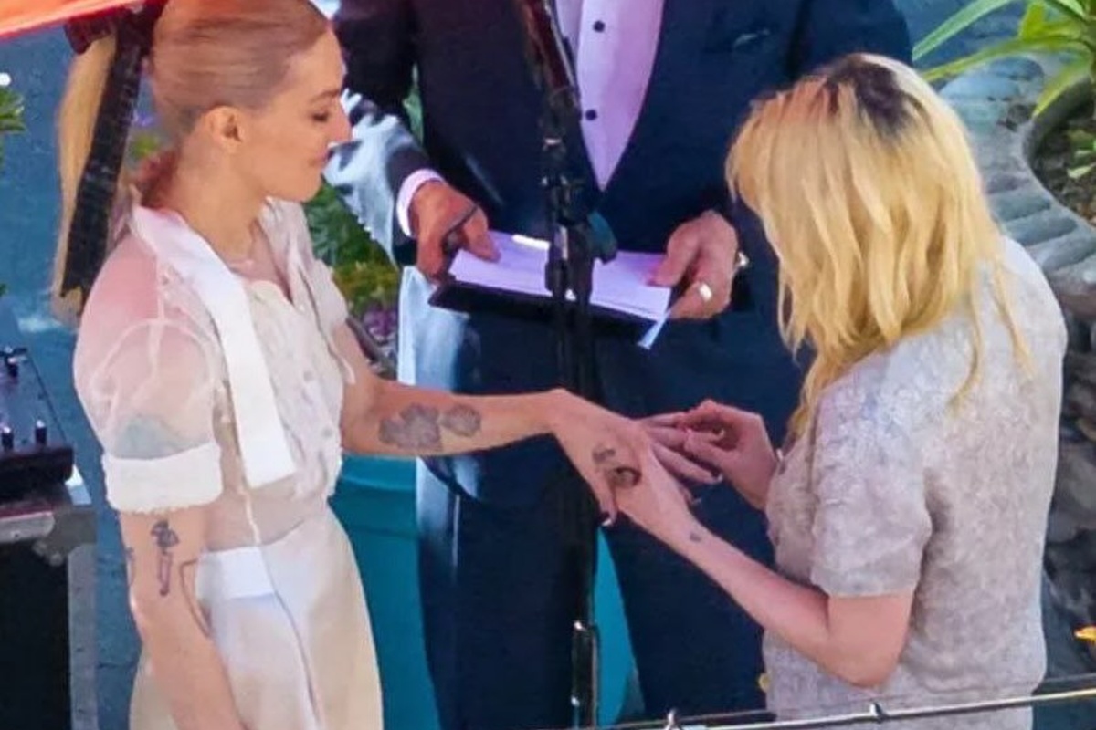 esposa-de-kristen-stewart-se-declara-em-fotos-ineditas-do-casamento