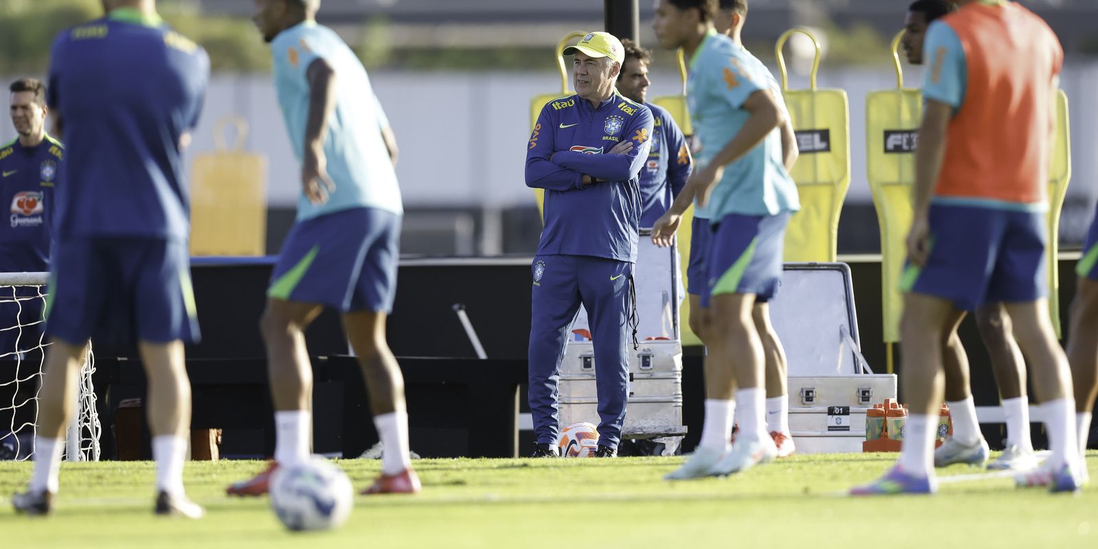 carlo-ancelotti-comanda-o-primeiro-treino-da-selecao-brasileira