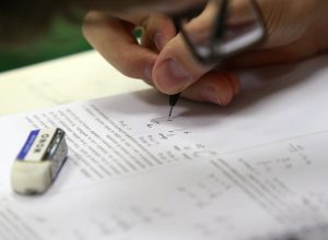 enem-2025:-prazo-para-pedir-isencao-da-inscricao-comeca-nesta-segunda;-veja-como-fazer