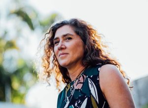 anna-muylaert-rebate-acusacao-de-“transfake”-em-geni-e-o-zepelim