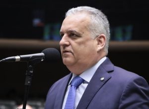 bolsonarista-e-escolhido-como-relator-de-proposta-que-quer-sustar-acao-penal-de-ramagem