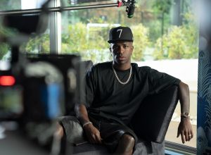 documentario-sobre-vini-jr.-e-mais:-o-que-chega-a-netflix-em-maio