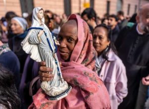 velorio-do-papa-francisco-ja-recebeu-quase-50-mil-pessoas,-diz-vaticano