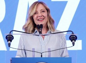 giorgia-meloni,-a-politica-que-quer-ser-protagonista-da-nova-ordem-mundial